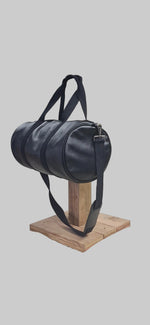 Load image into Gallery viewer, TUBULAR SMALL gym bag  black
