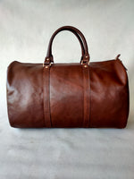 Load image into Gallery viewer, Cody duffel bag vachata brown
