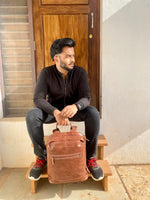 Load image into Gallery viewer, Soho laptop  backpack vachata capuchino
