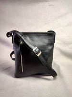 Load image into Gallery viewer, Messenger small veg black
