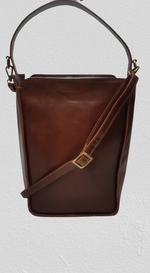 Load image into Gallery viewer, Xena handbag burnish dark cognac
